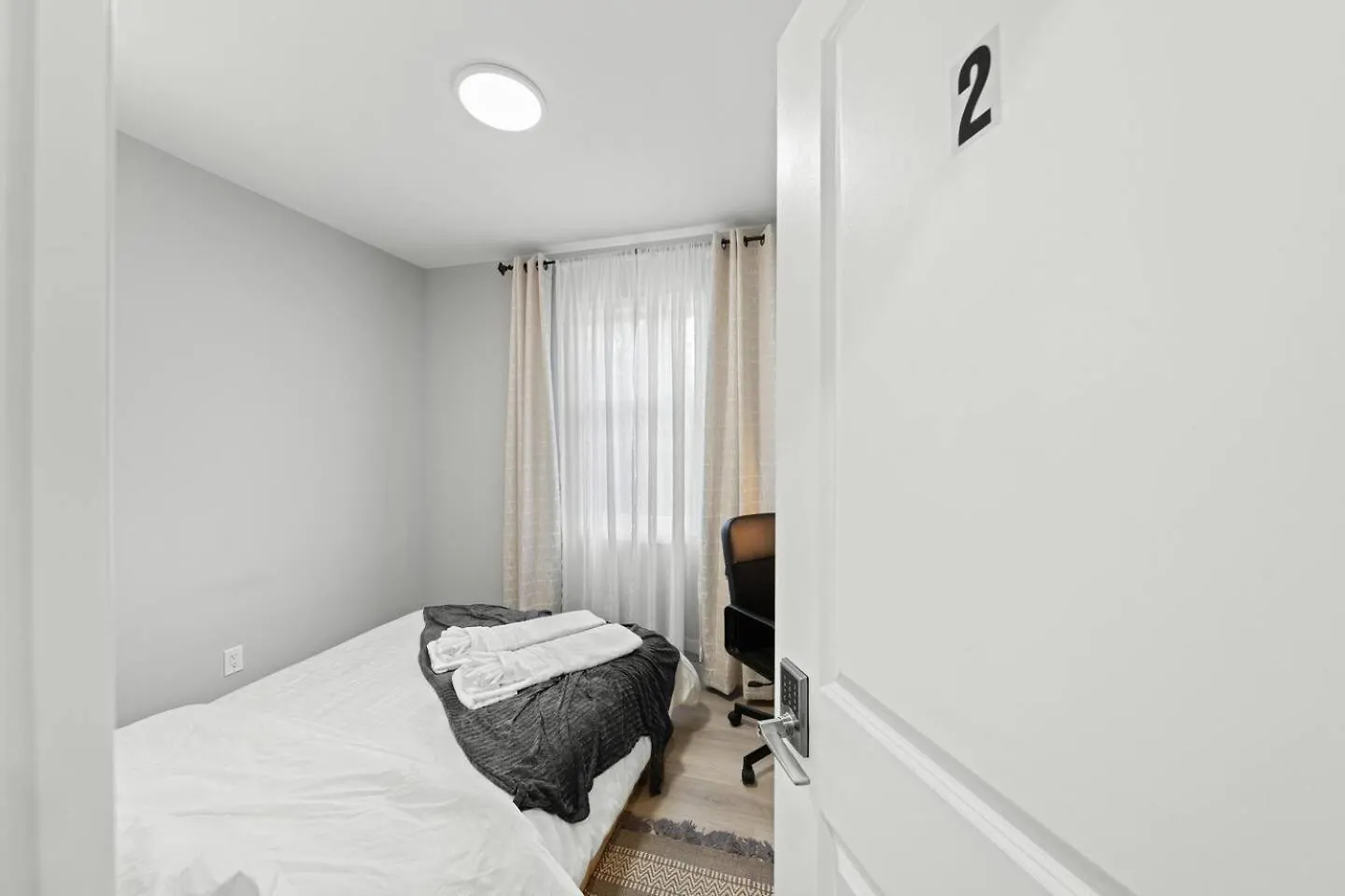 Private Cozy Room With Free Parking تورونتو 0*,  كندا